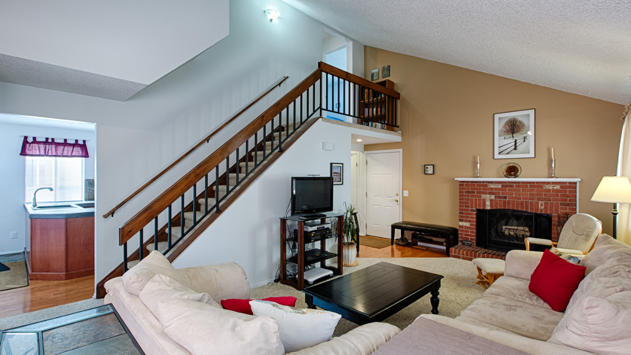 Spacious Family Room