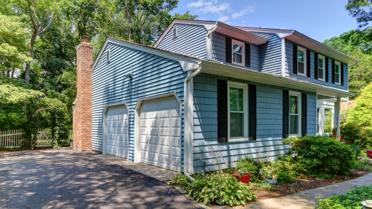 Front of House-Side View