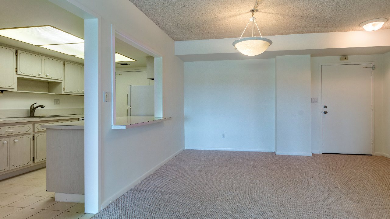 Shores-COndo-#410-02