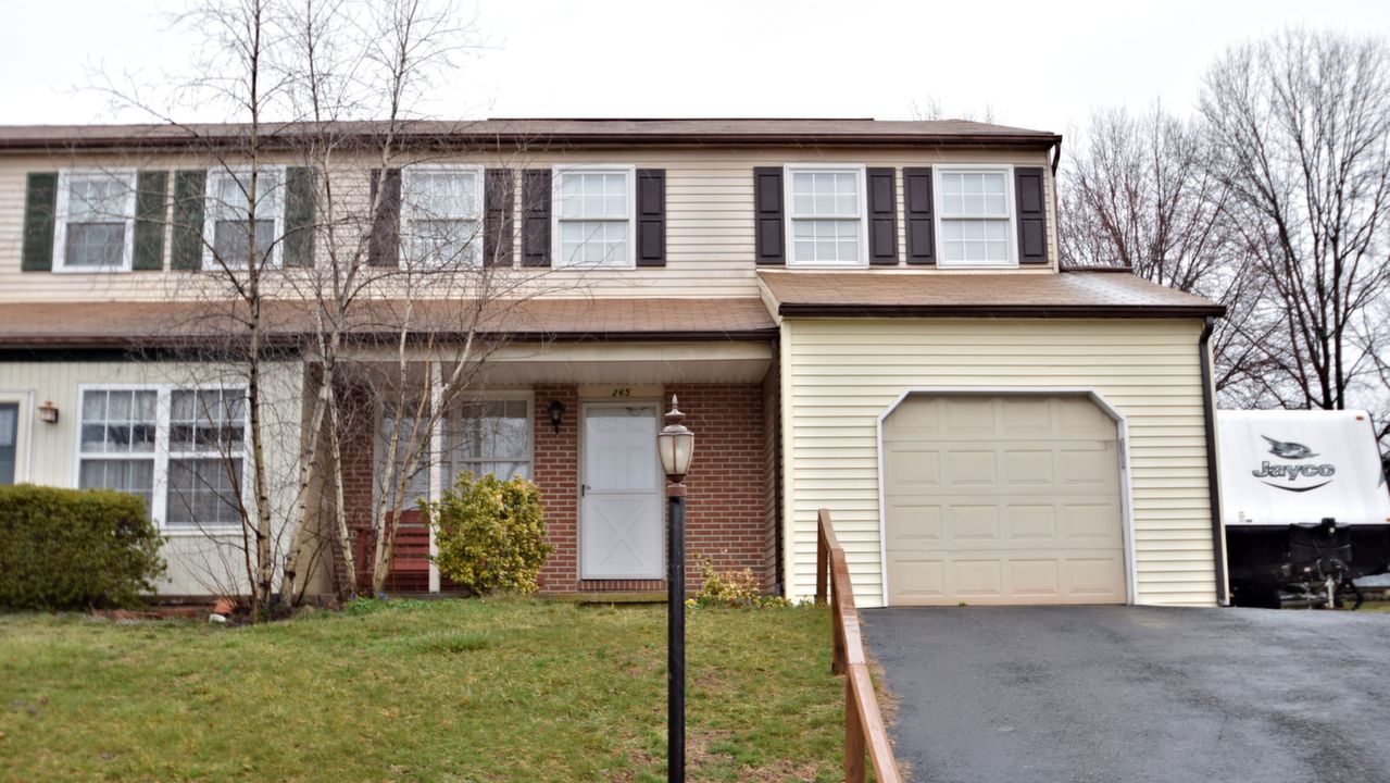 265 Kathleen Cir, Harleysville, PA, 19438 Scene 1