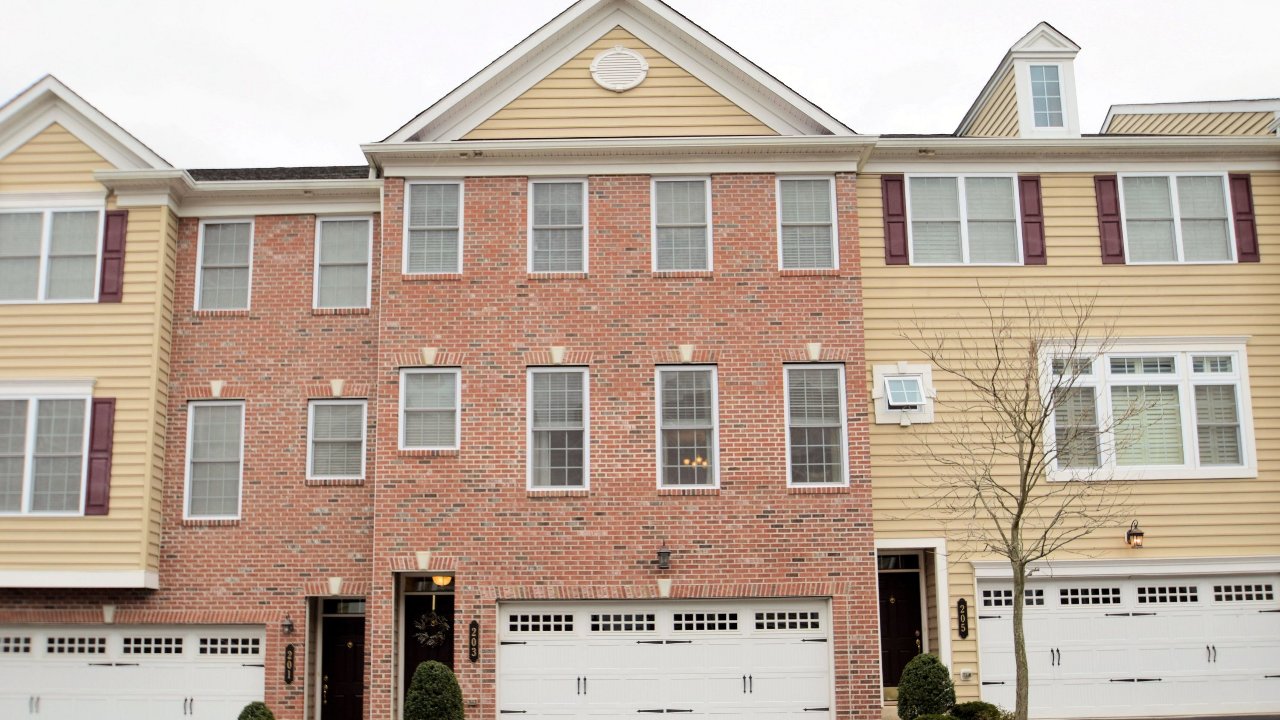 203 Maida Ct, Ambler, PA, 19002 Scene 1