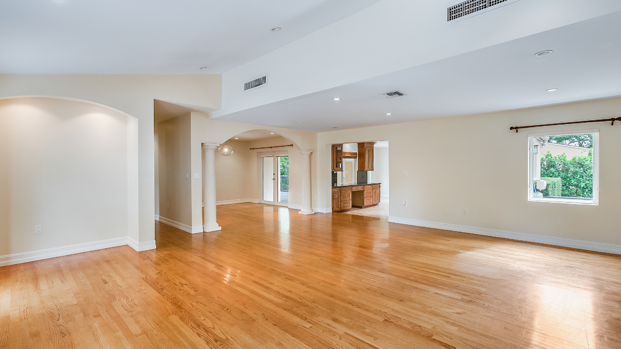 814-Medina-Ave-06