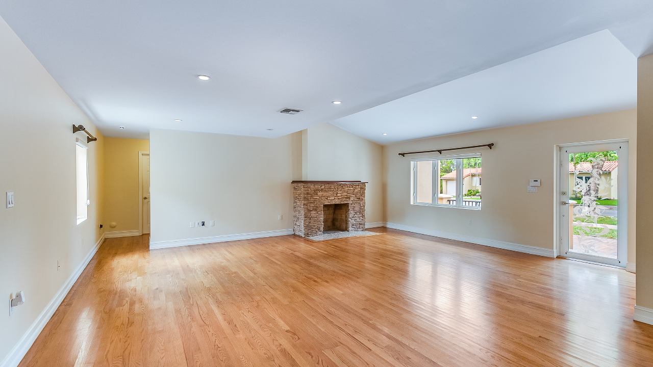814-Medina-Ave-04