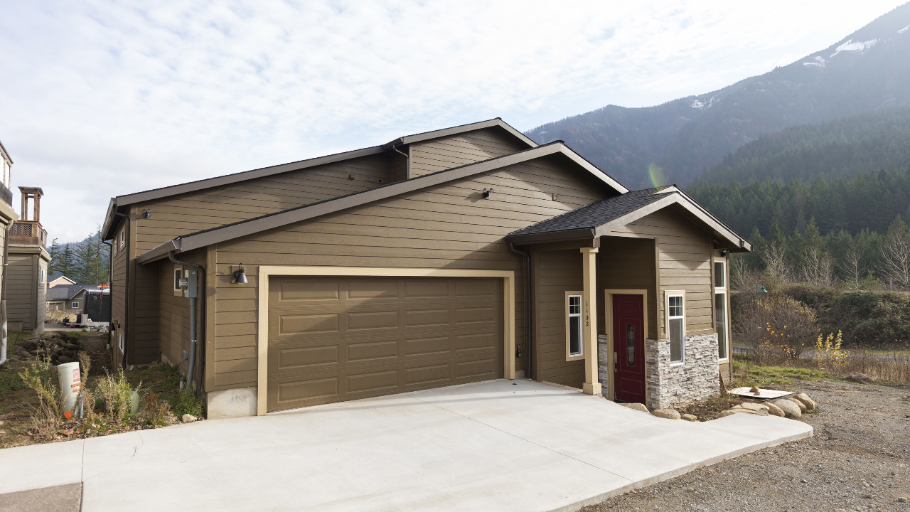 1132 Chinookan Dr, Cascade Locks, OR, 97014 Scene 2