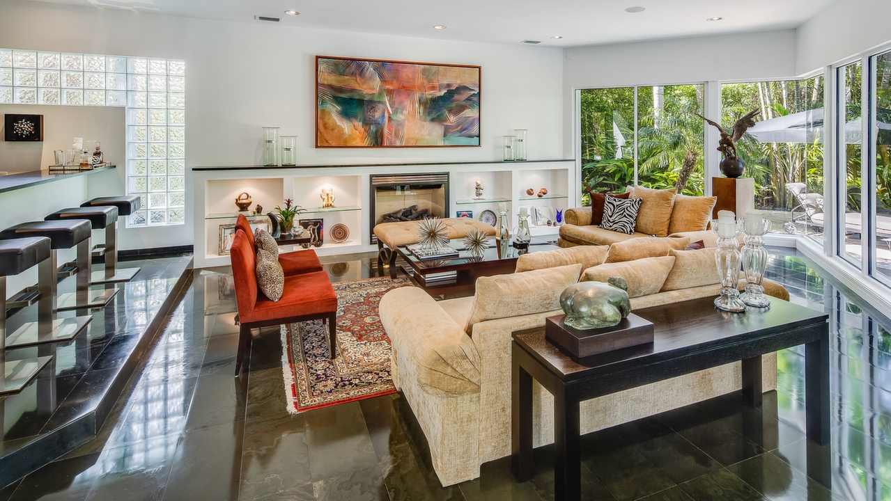 10001-SW-57th-Ct-03