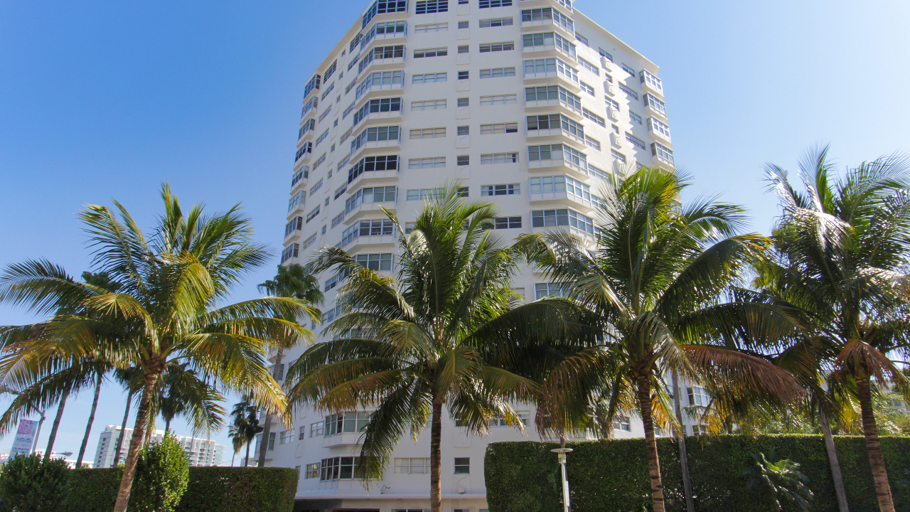 1881-Washington-Ave-#2G-01