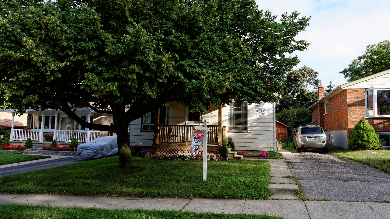 43 Fourth Avenue, Cambridge, ON, N1S 2E2 Scene 2