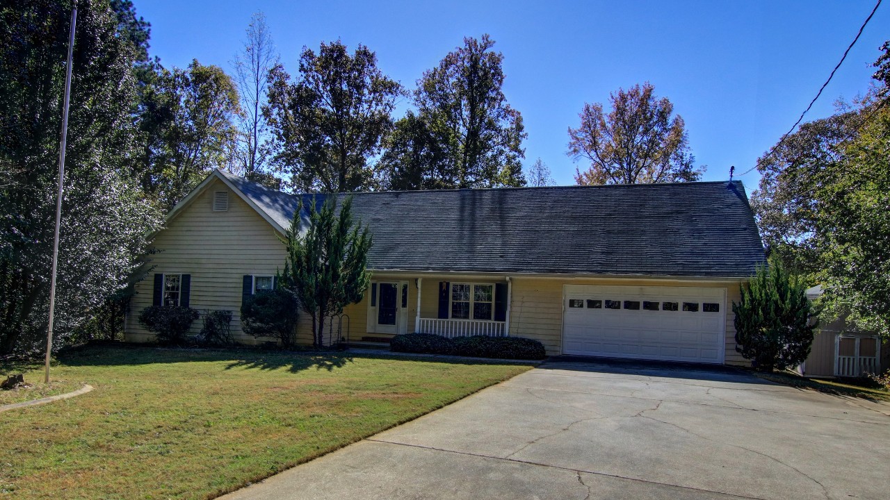 4805 Cedar Lake Drive