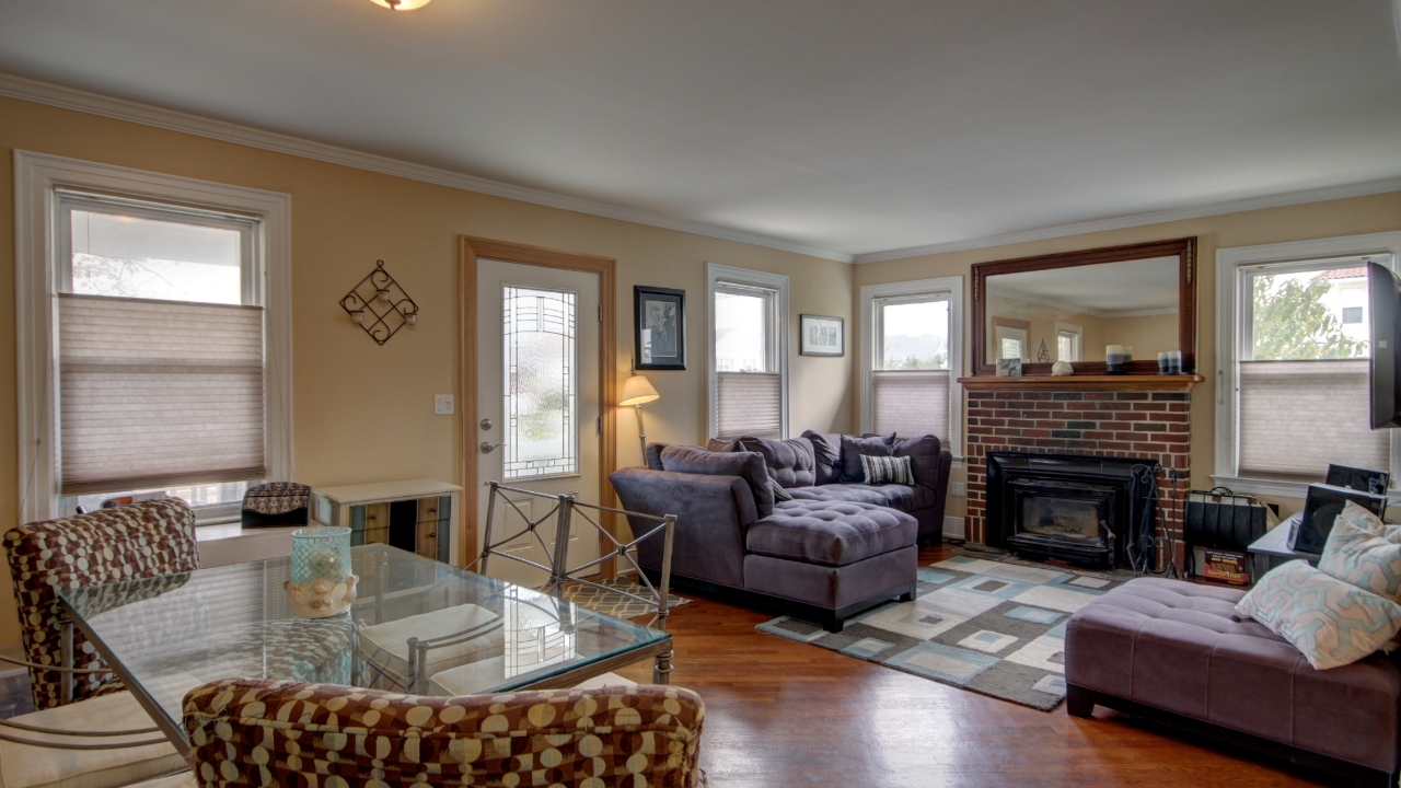 Living room / Dining Room