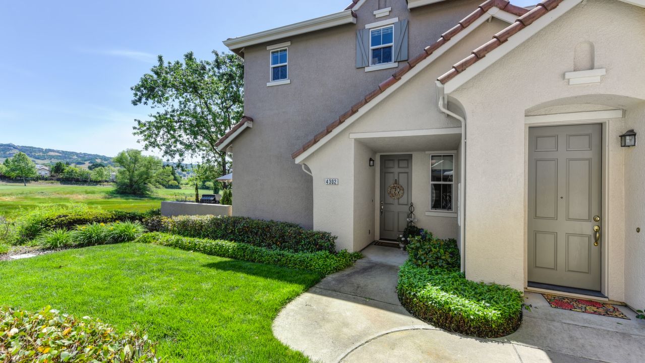 4302 Esplanade Cir
Folsom, CA 95630, Folsom, CA, 95630 Scene 1