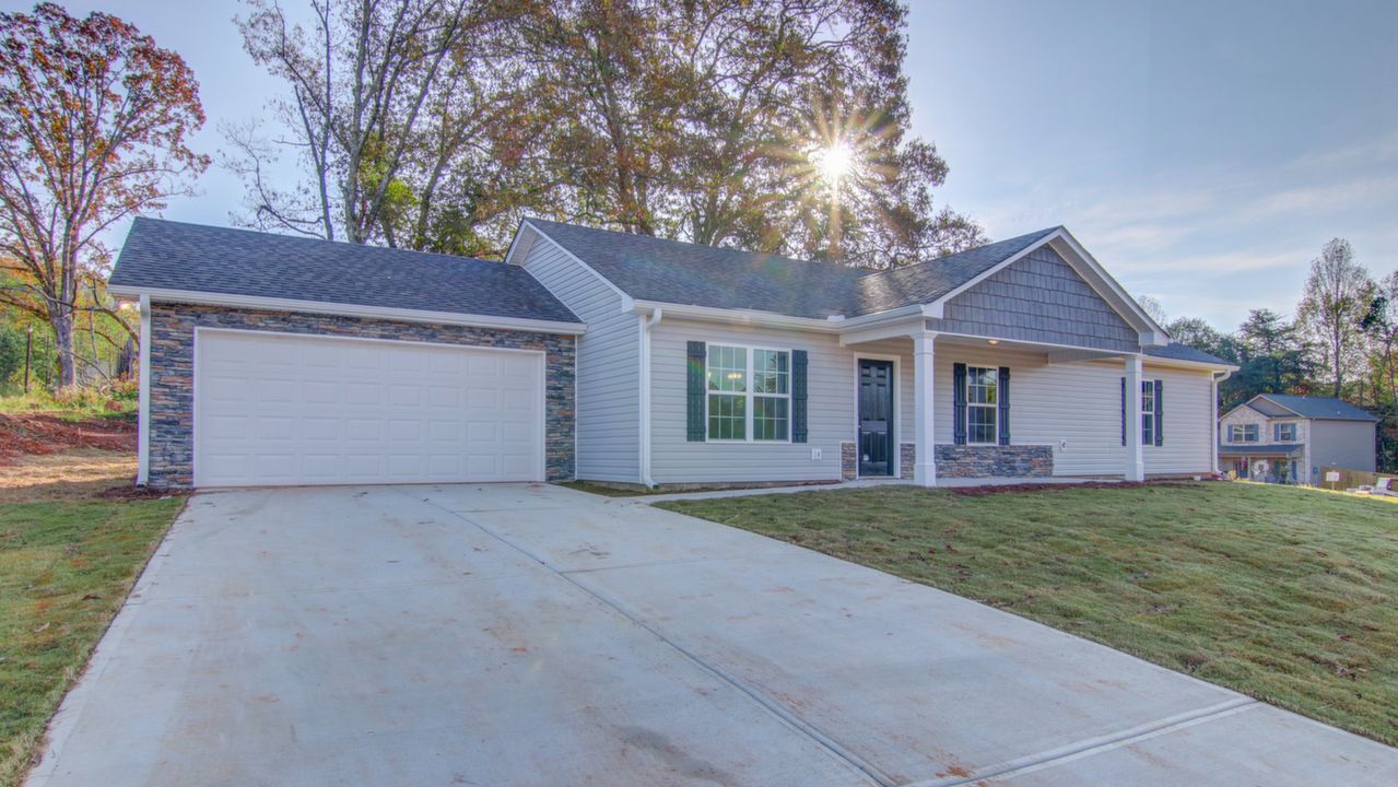 Angela Lane, Dawsonville, GA, 30534 Scene 3