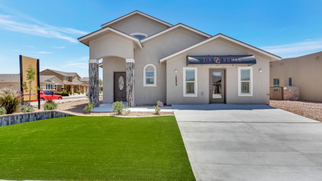 14272 Richard Wiles, El Paso, TX, 79938 Scene 2