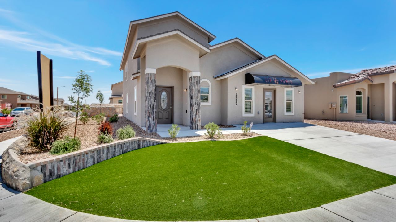 14272 Richard Wiles, El Paso, TX, 79938 Scene 3