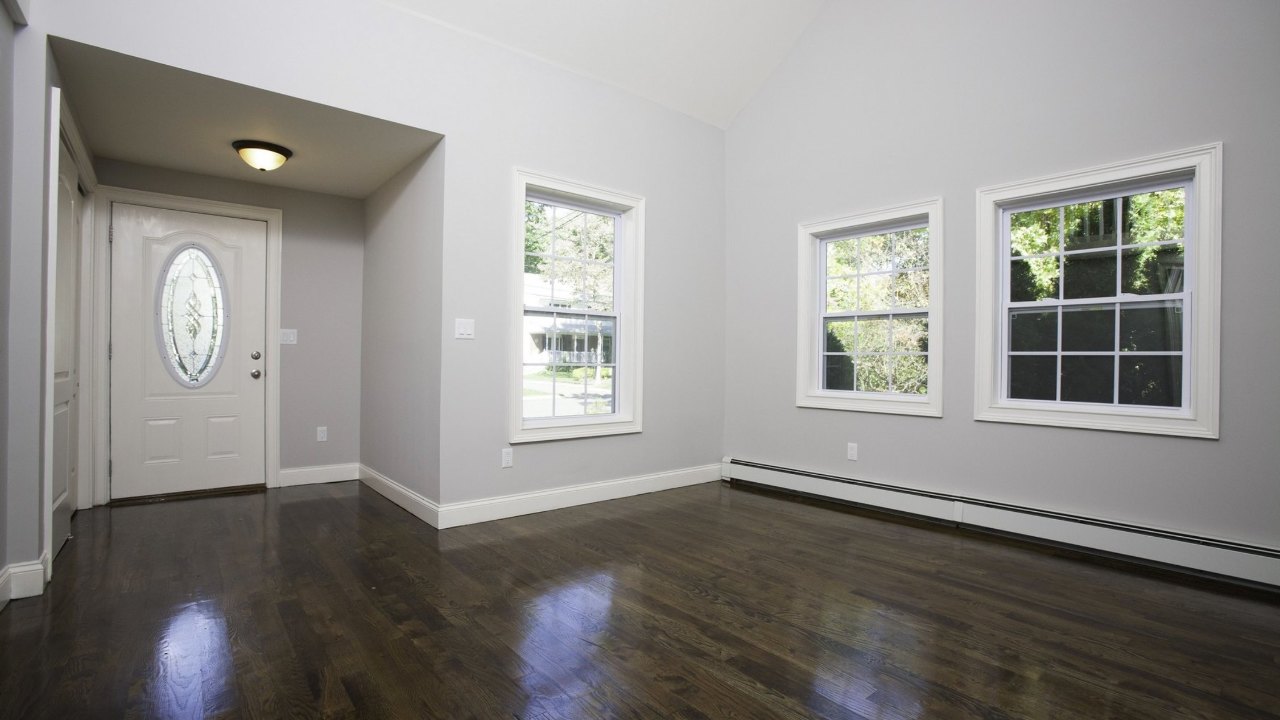 24 Helen Avenue, Smithtown, NY, 11787 Scene 2