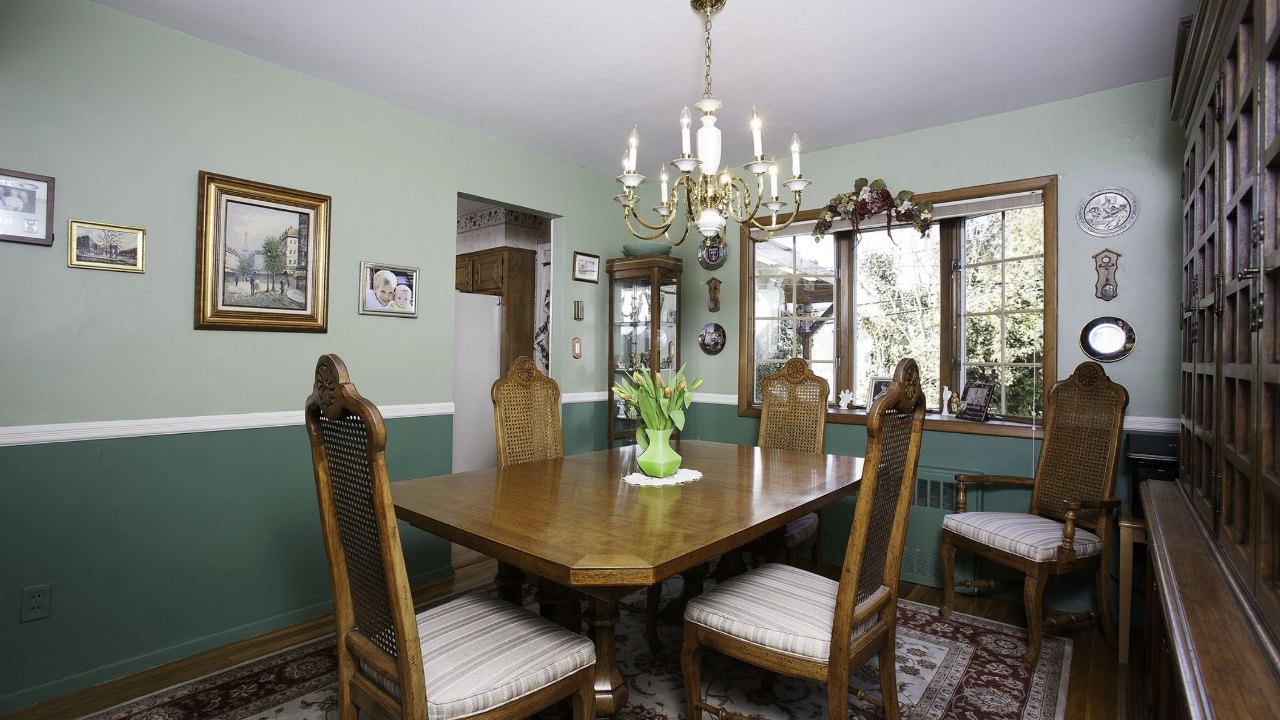 43 Jerome Drive, Farmingdale, NY, 11735 Scene 2