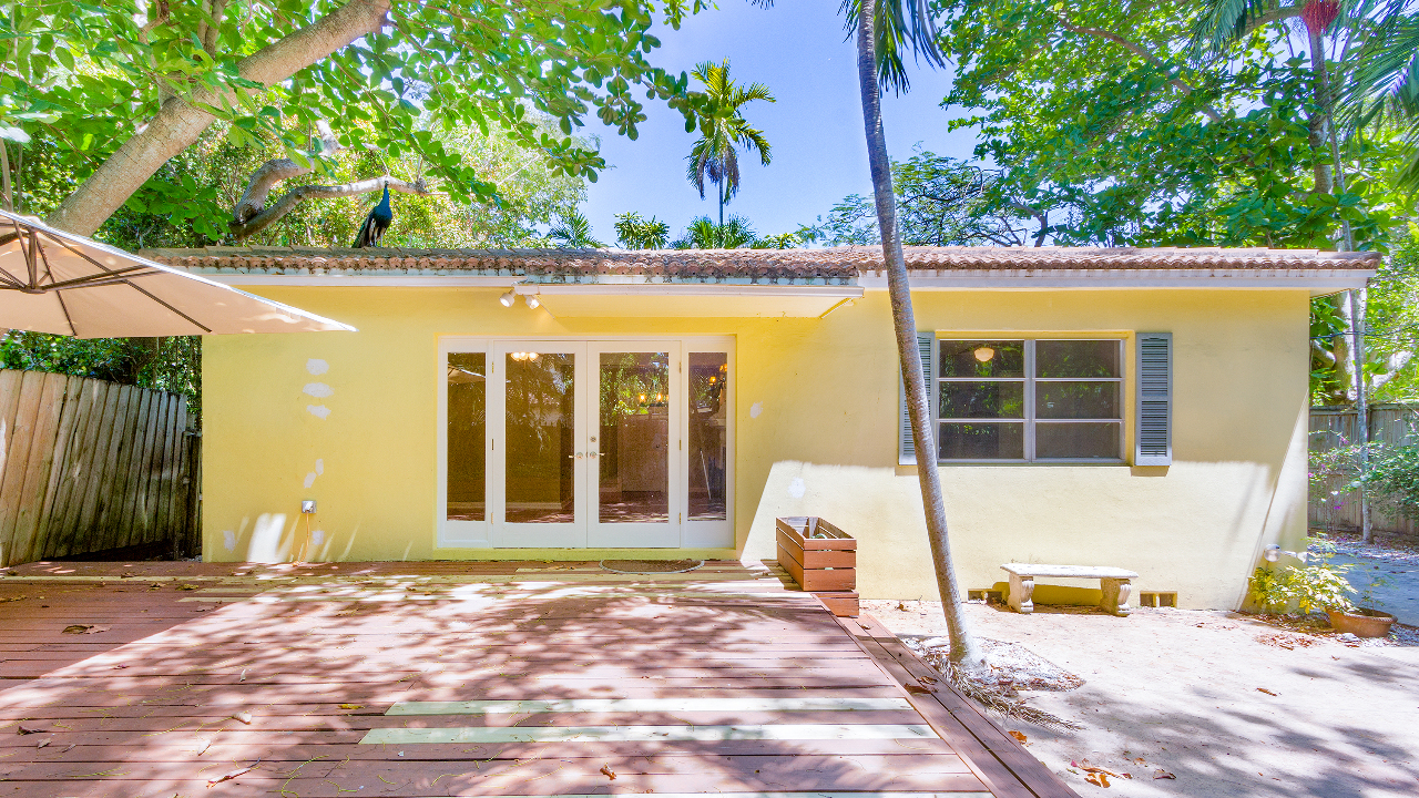 3701-Loquat-Ave-04