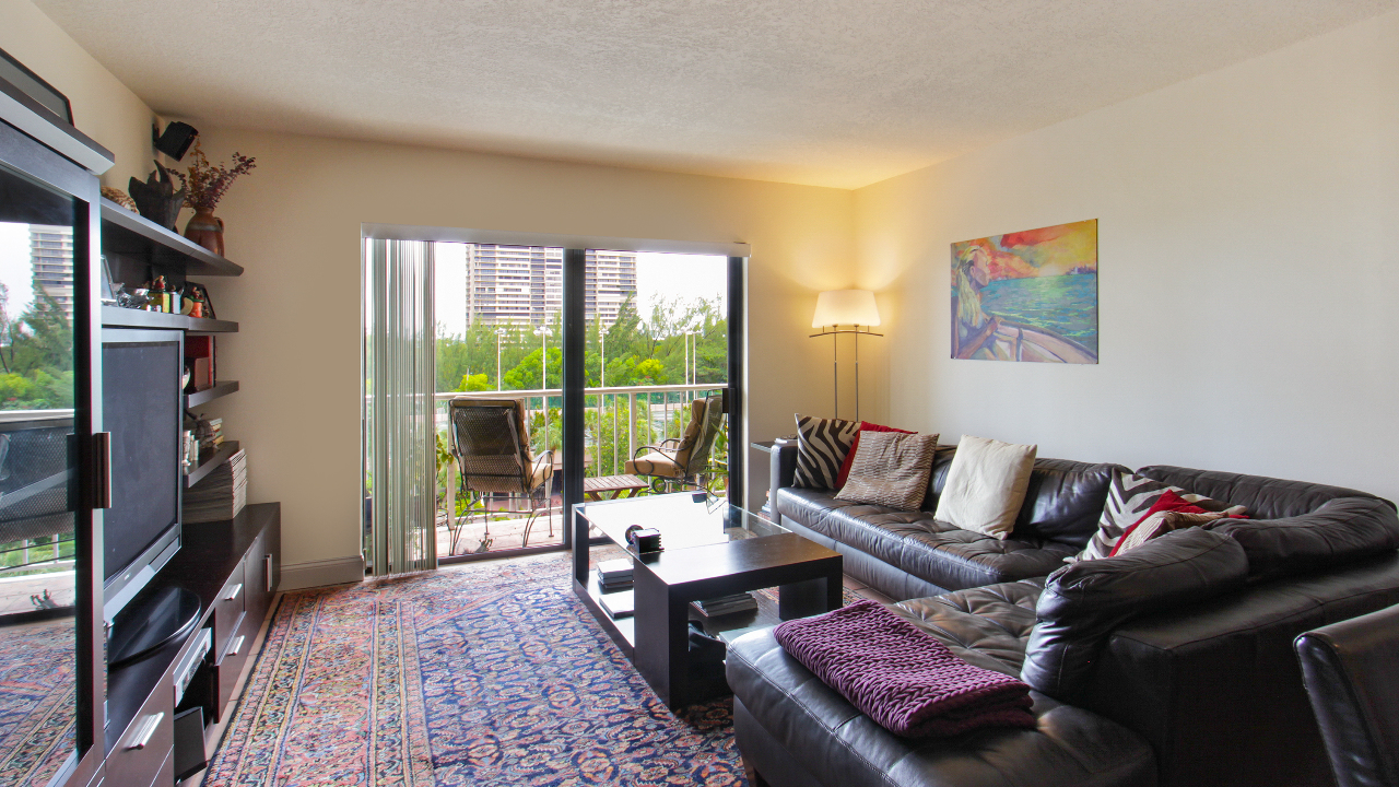Cricket-Clubhouse-Condo-#601-02