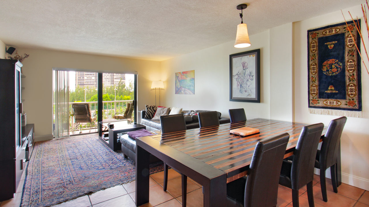 Cricket-Clubhouse-Condo-#601-01