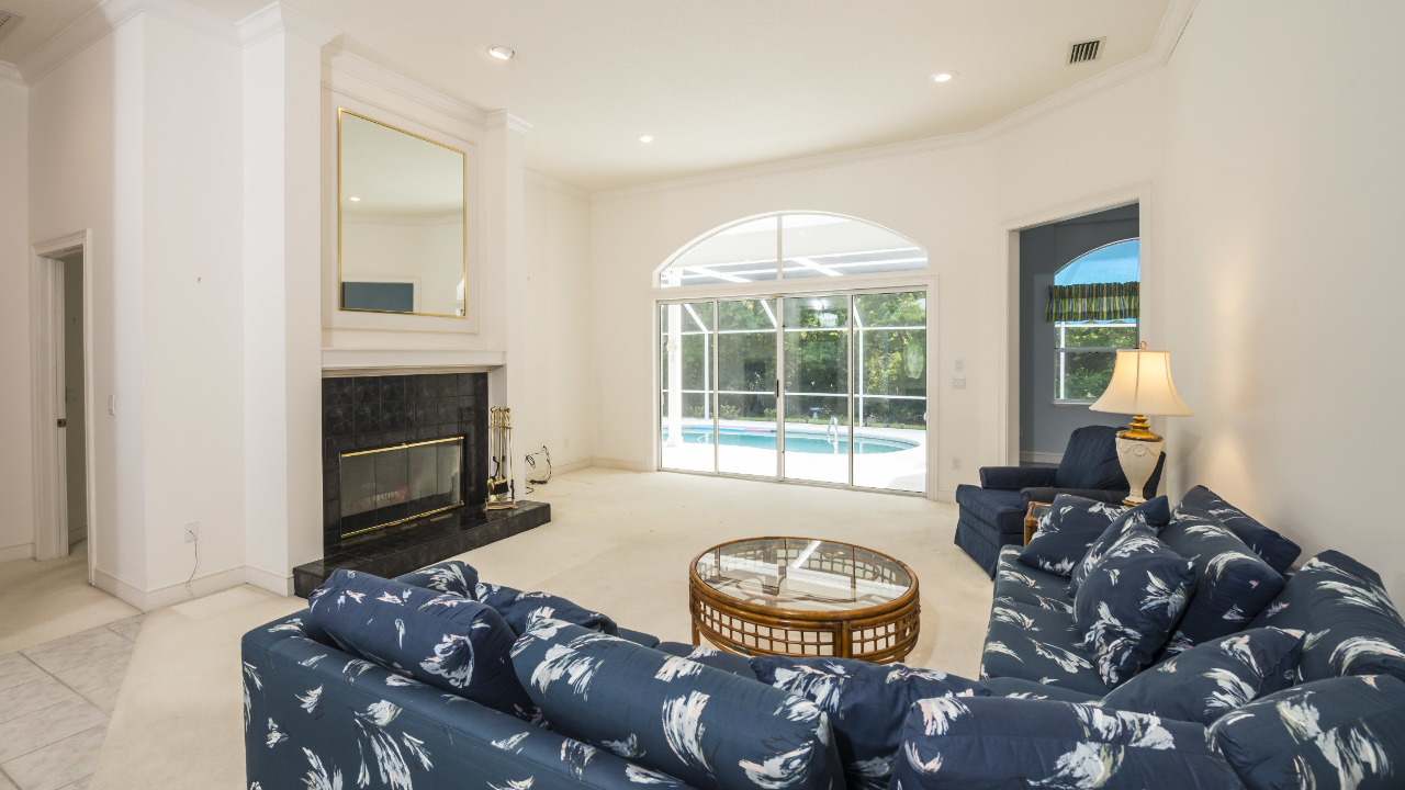 Great Room Opens to Pool