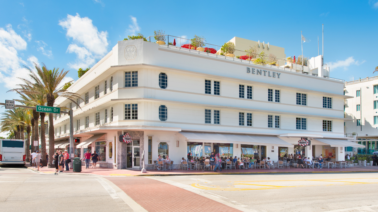 Bentley-Club-Hotel-#300-01