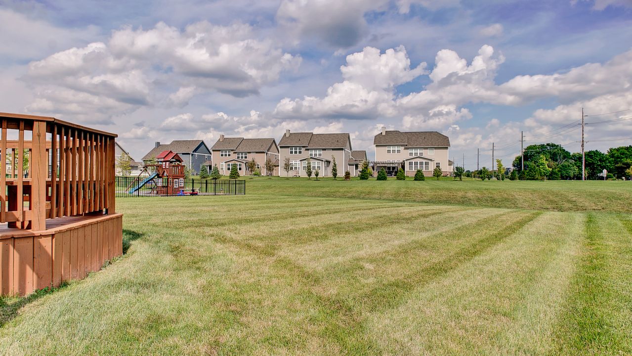Large Rear Yard and Common Area