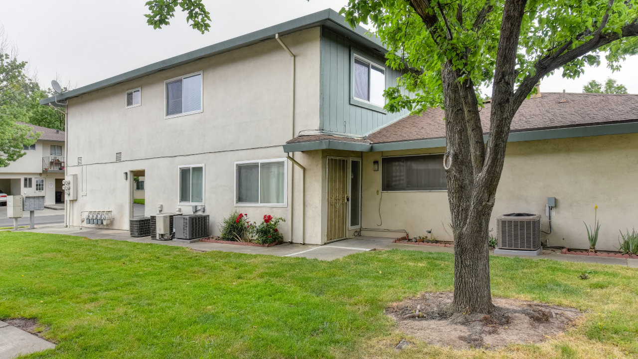 6505 Greenback Lane, #3, Citrus Heights, CA, 95621 Scene 3