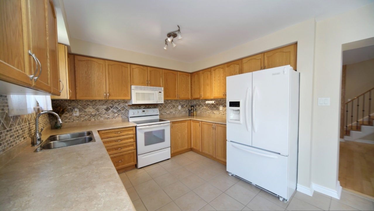 78 Botavia Downs Dr., Brampton, ON, L7A 3R5 Scene 3