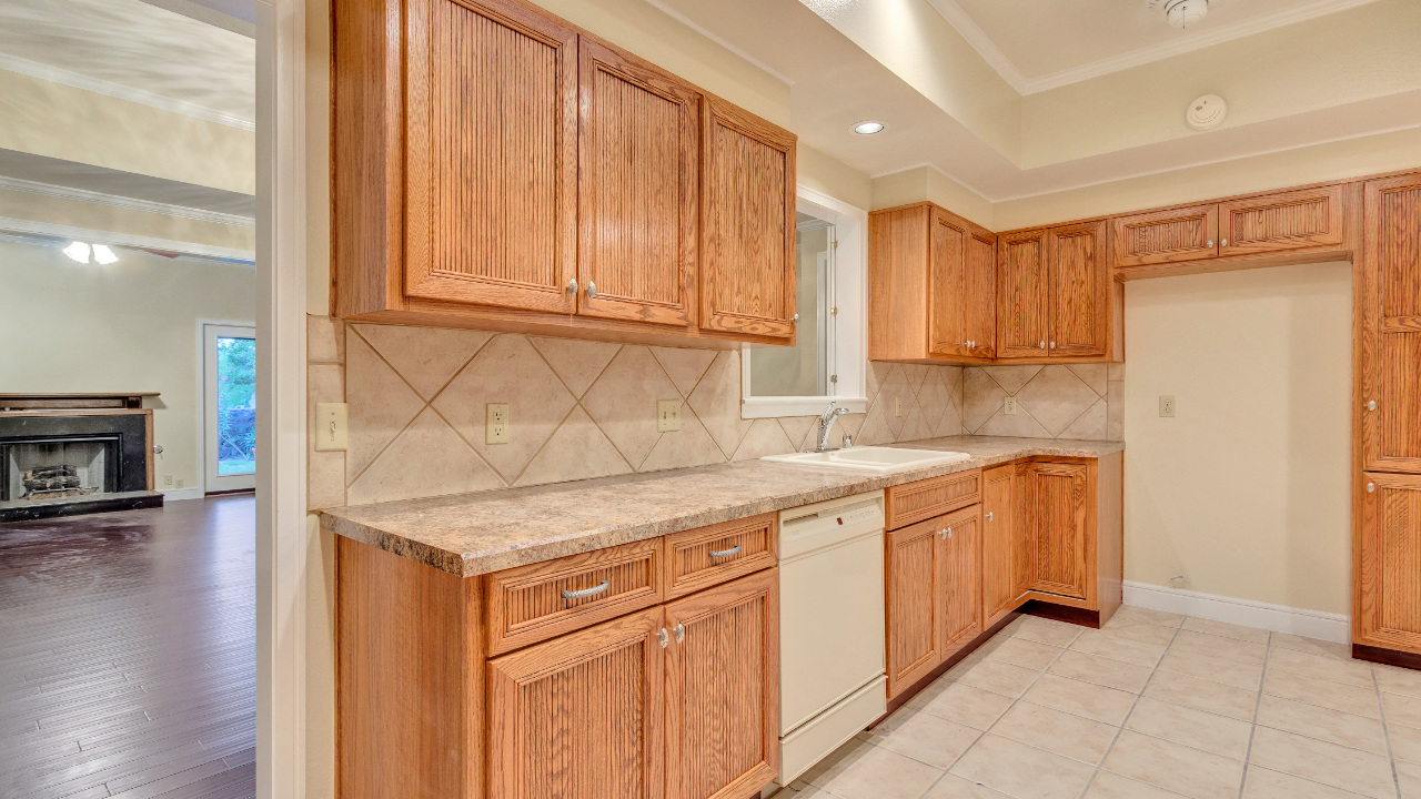 6137 Los Felinos Cir, El Paso, TX, 79912 Scene 4