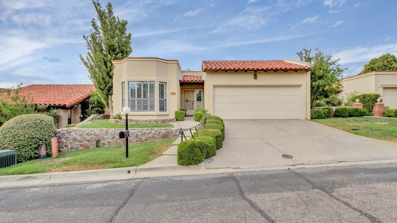 6137 Los Felinos Cir, El Paso, TX, 79912 Scene 1