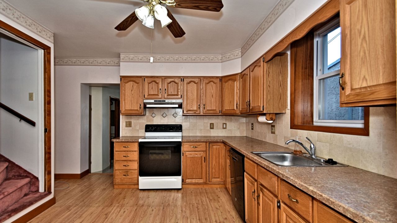 810 Fayette St, Conshohocken, PA, 19428 Scene 3