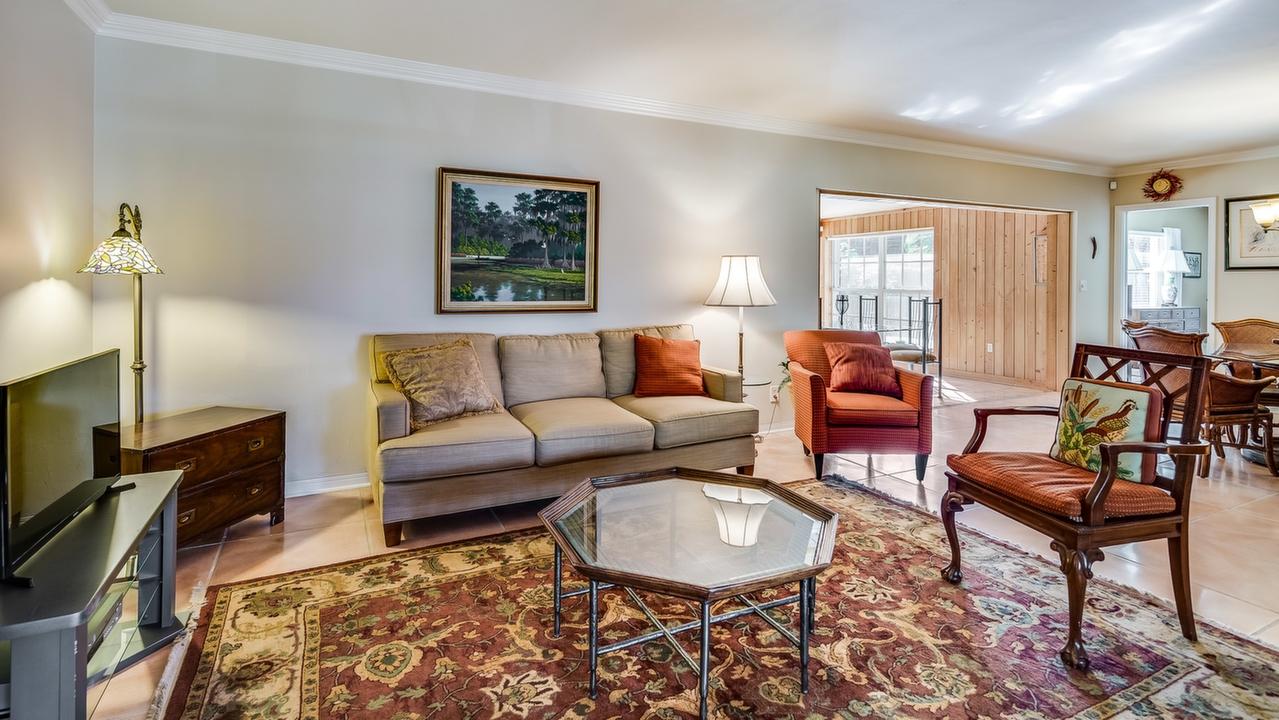 1420-NE-102nd-St-04