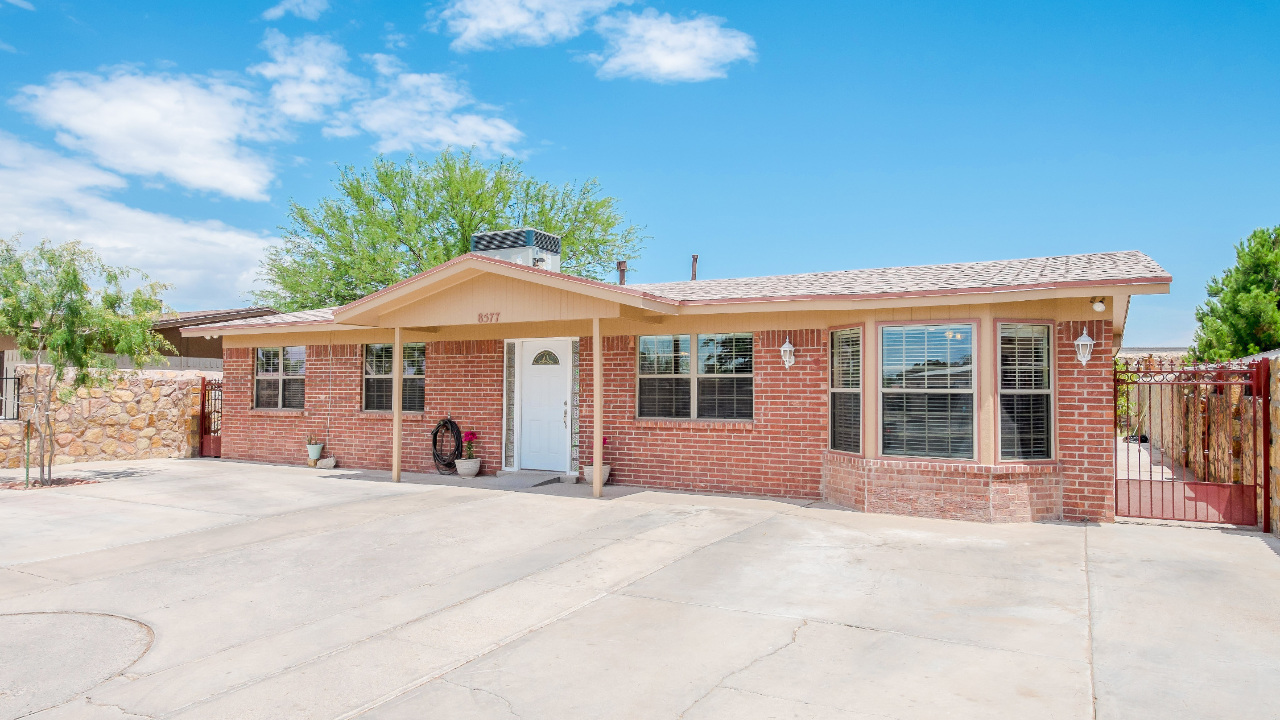 8577 San Miguel, El Paso, TX, 79907 Scene 1