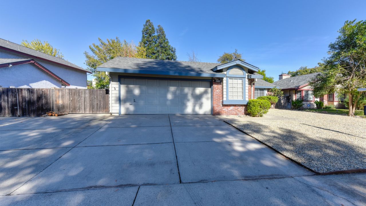 5221 Meadowland Way, Elk Grove, CA, 95758 Scene 2