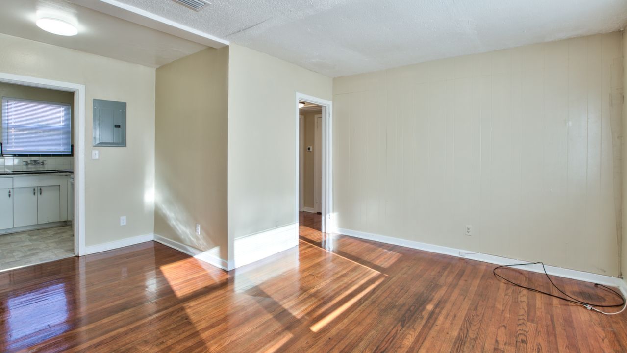 638 E Park Ave, Tallahassee, FL, 32301 Scene 3