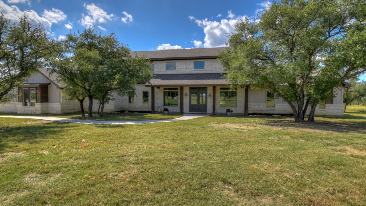 102 Oak Meadow, Spicewood, TX, 78654 Scene 2