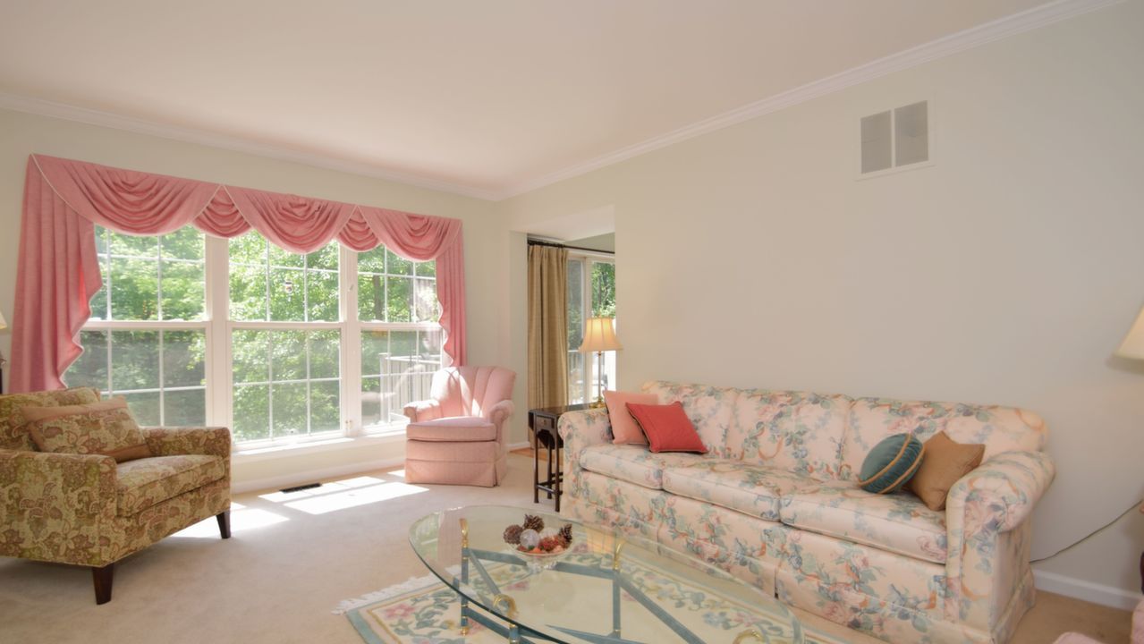 513 Leamington Ct, Ambler, PA, 19002 Scene 2