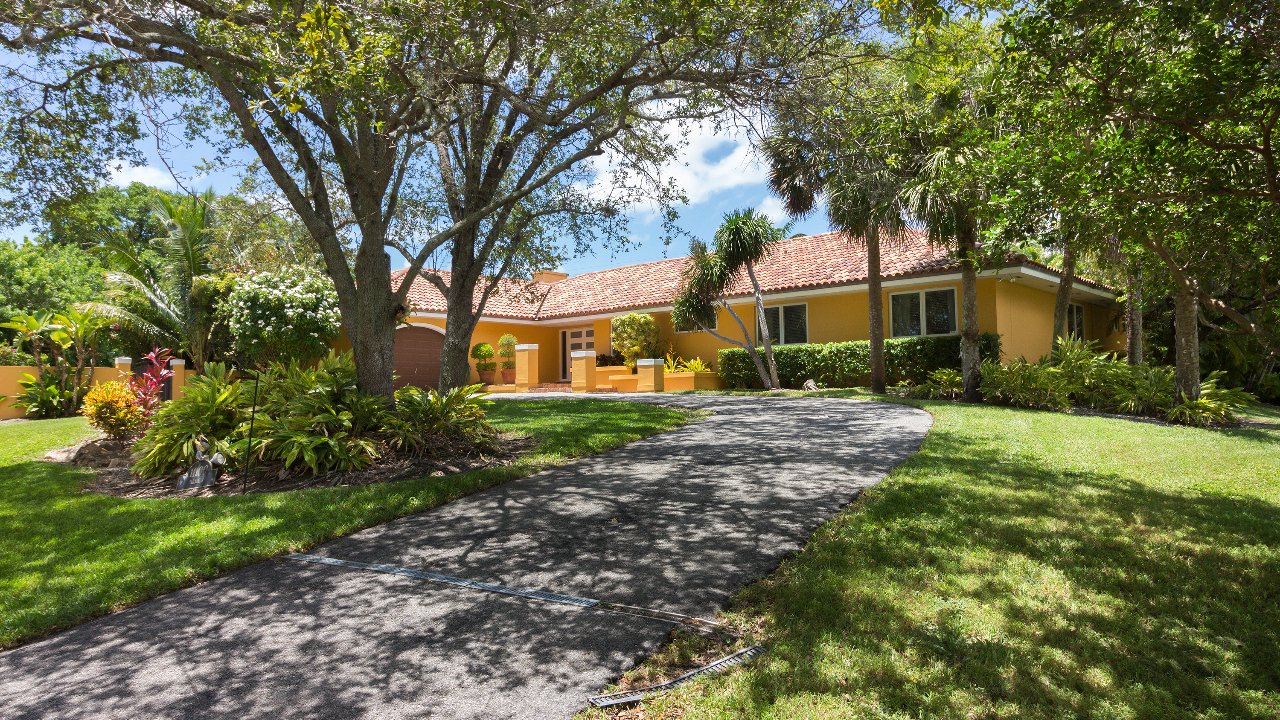 11100-Paradela-St-01