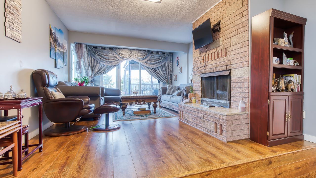 14119 114A Ave, Surrey, BC, V3R 2N6 Scene 4