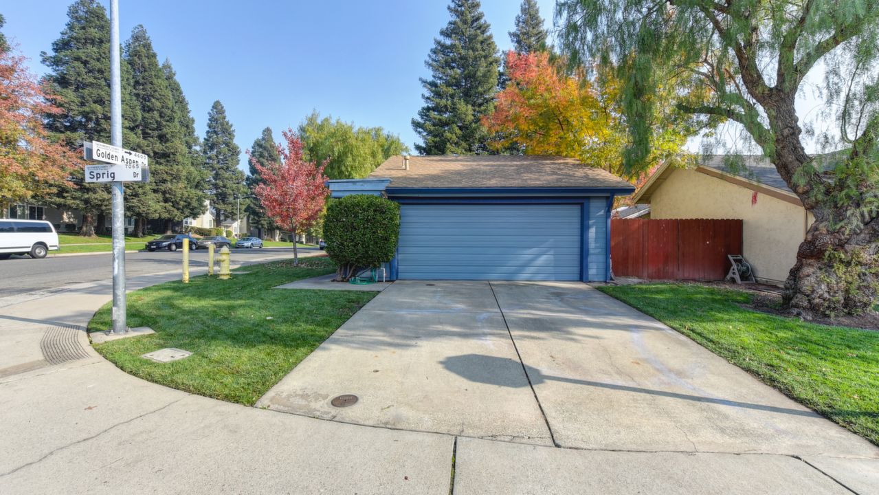 7062 Sprig Drive, Sacramento, CA, 95842 Scene 1