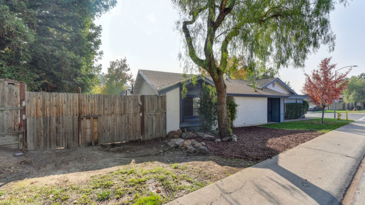 7062 Sprig Drive, Sacramento, CA, 95842 Scene 3