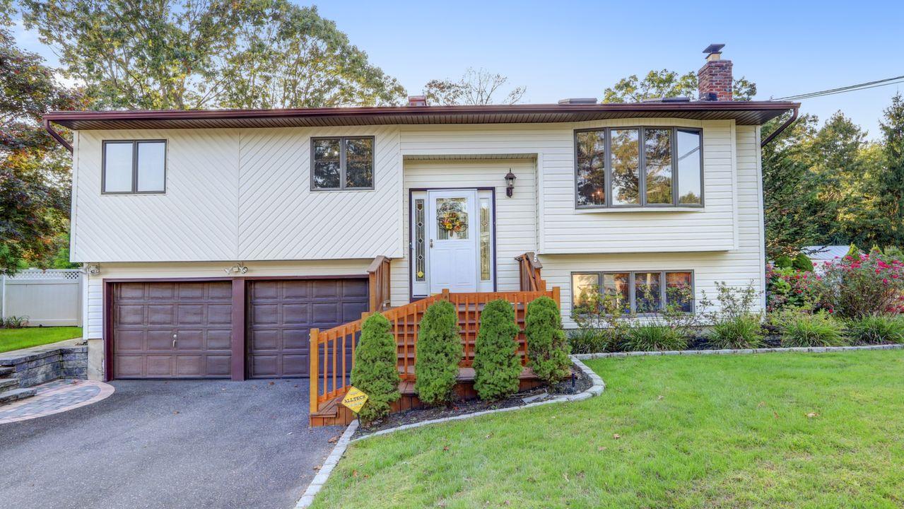 160 Joline Rd, Port Jefferson, NY, 11776 Scene 1