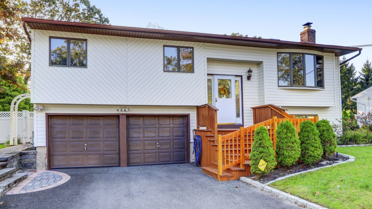 160 Joline Rd, Port Jefferson, NY, 11776 Scene 2