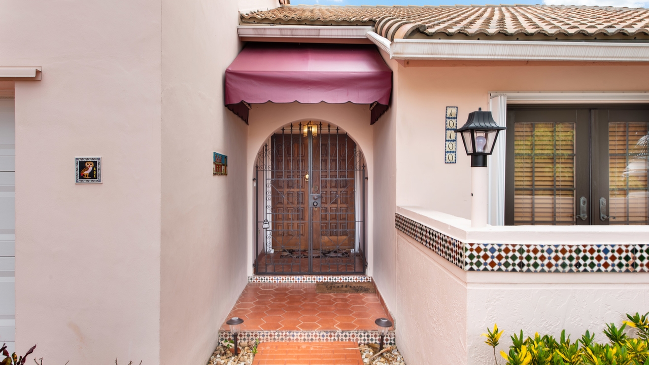 10100-SW-26th-St-03