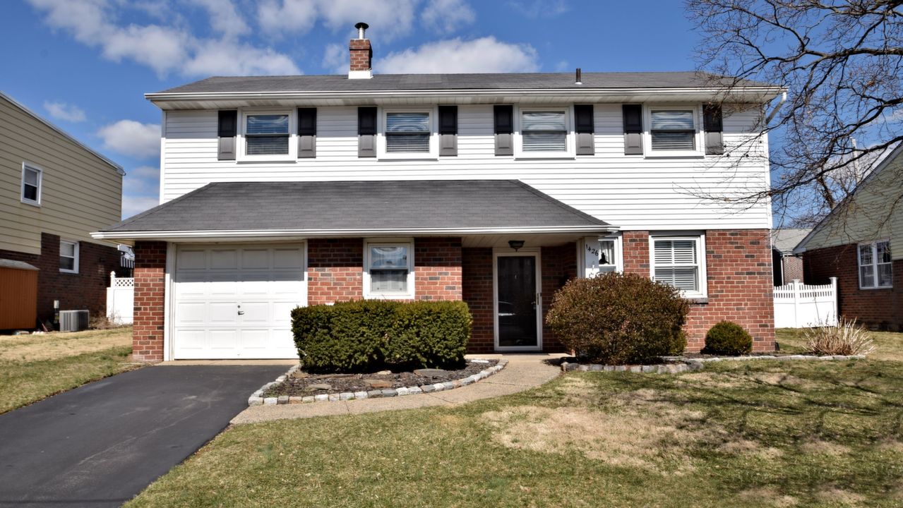 1426 Brierwood Rd, Havertown, PA, 19083 Scene 1