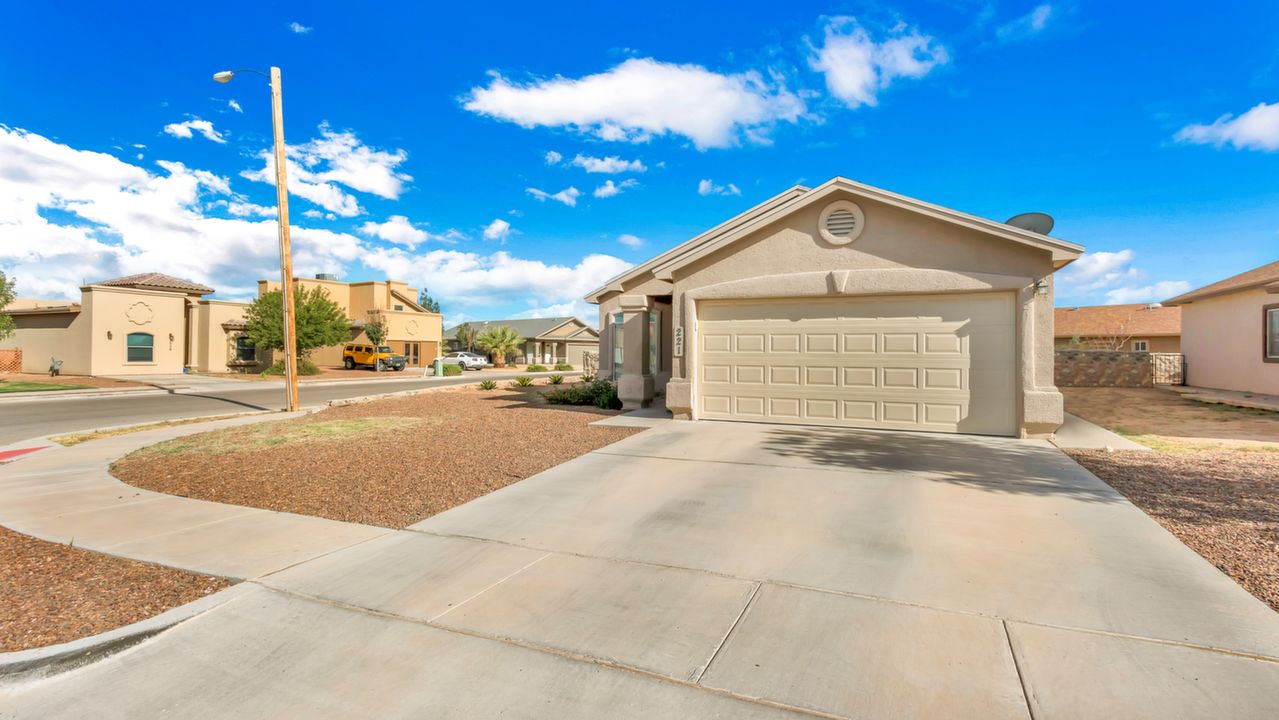 221 Private Juan Garcia, Socorro, TX, 79927 Scene 2
