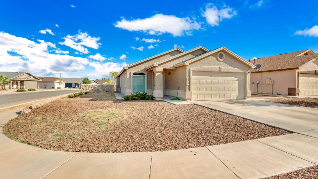 221 Private Juan Garcia, Socorro, TX, 79927 Scene 3