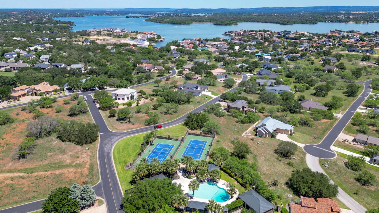 3305 Close Call, Horseshoe Bay, TX, 78657 Scene 1