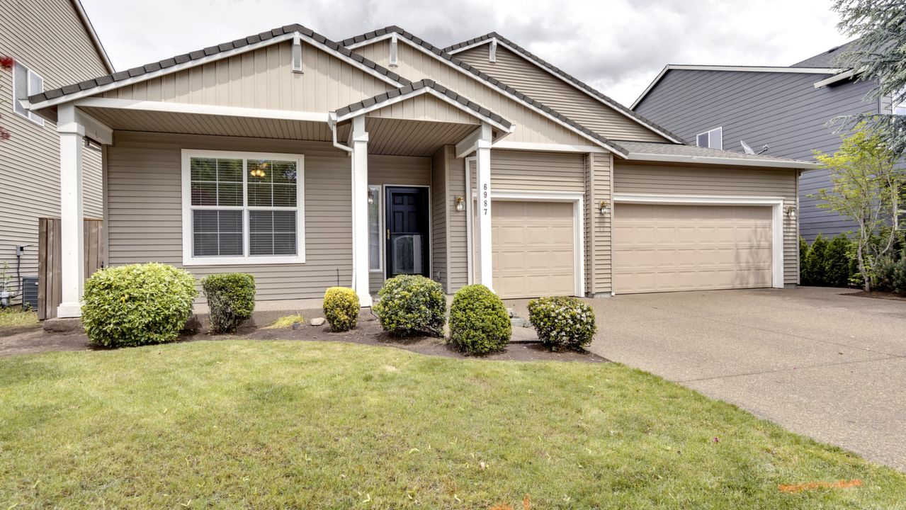 6987 SE Tuscany Way, Portland, OR, 97267 Scene 2