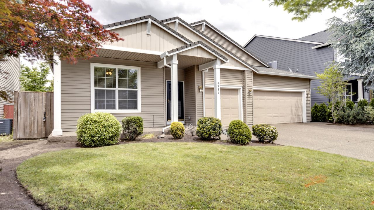 6987 SE Tuscany Way, Portland, OR, 97267 Scene 3