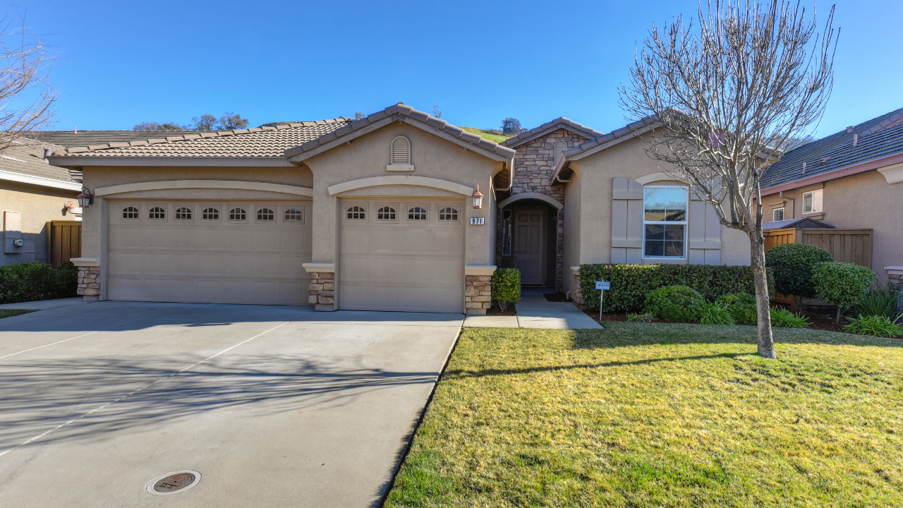 971 Hildebrand Circle, Folsom, CA, 95630 Scene 2